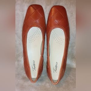 Trotters Size 9 Women's - Luggage Leather
